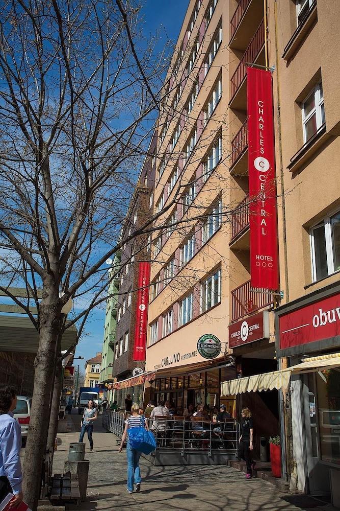 Otel Charles